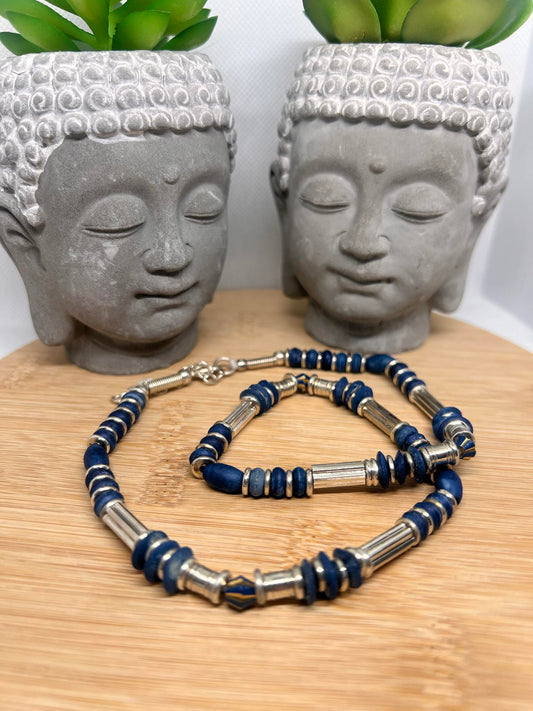 Collier (B22)
